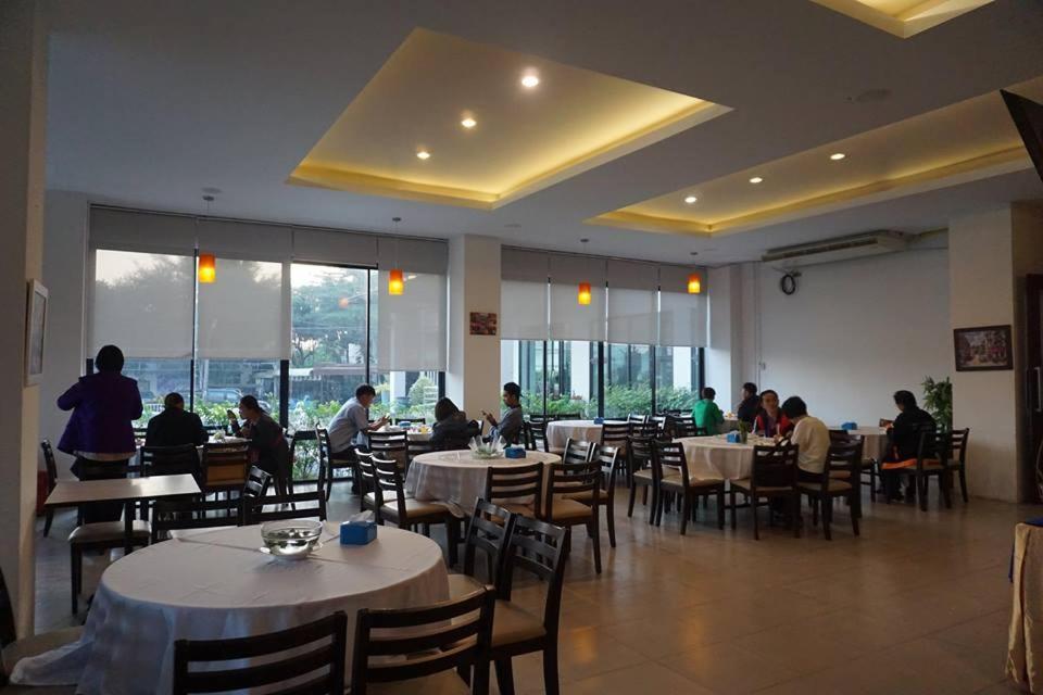 Rinradee Place Buriram Ngoại thất bức ảnh